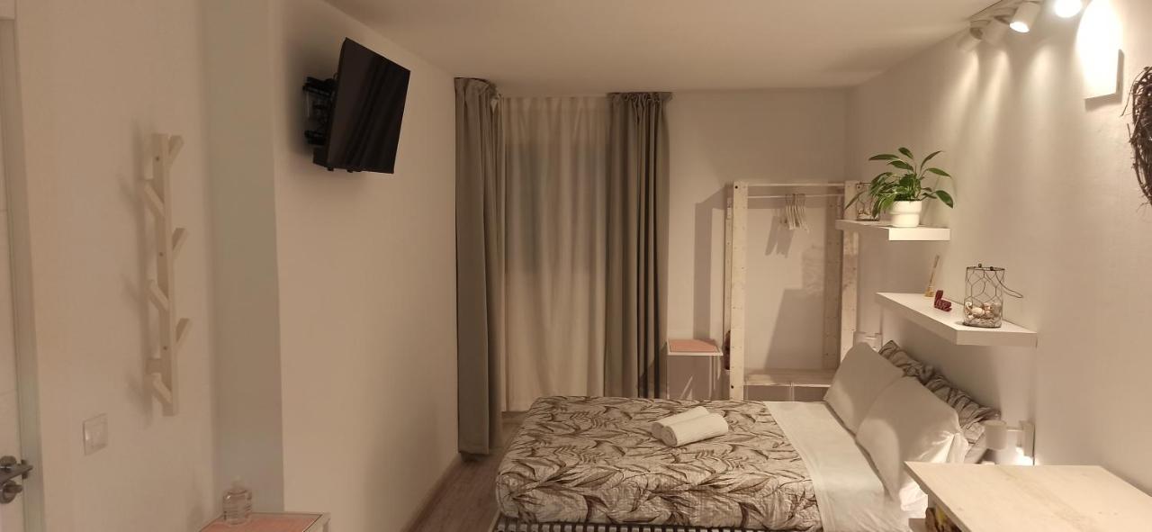 Dudi'S Peppers Apartment Malaga Ngoại thất bức ảnh
